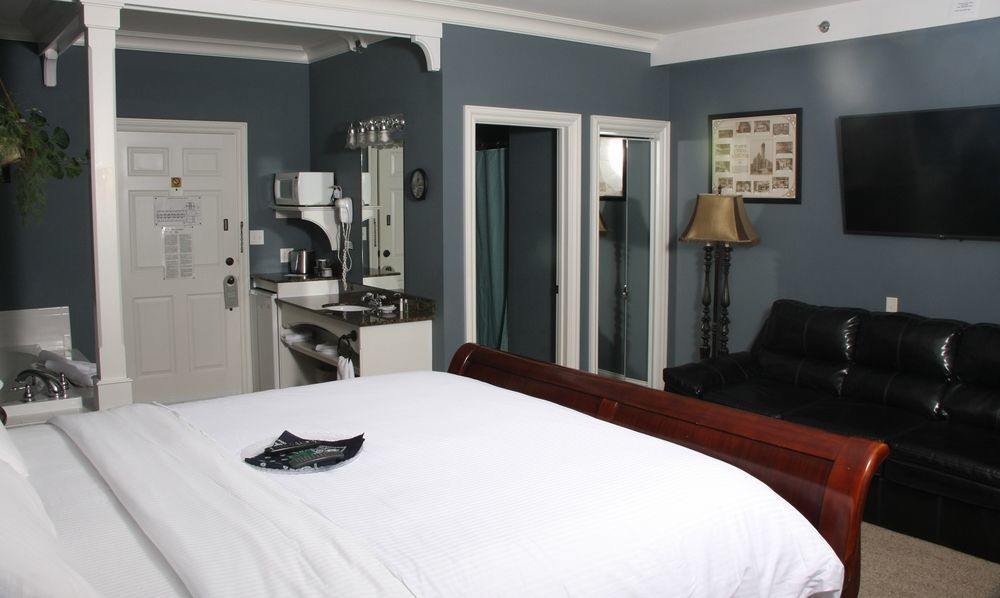 Depot Inn & Suites La Plata Exteriör bild